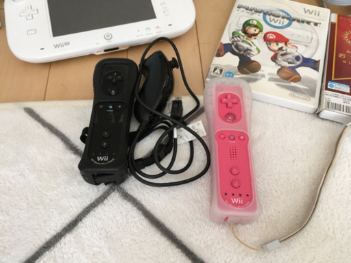 WiiUとWiiのセット リモコン3つ ソフト4本