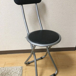 折りたたみ式パイプ椅子　スリム