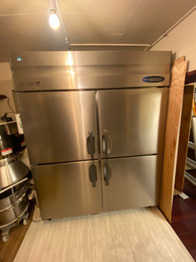 ホシザキ　業務用冷凍庫　4枚扉