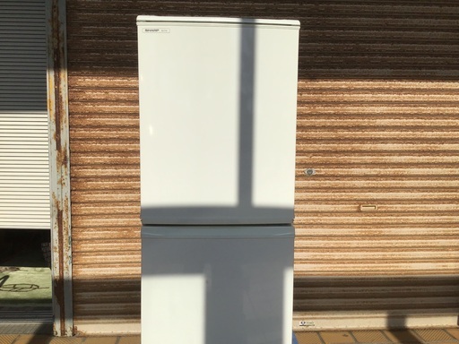 シャープ　小型冷蔵庫　両開きタイプ