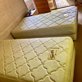 シングルベッド　2台