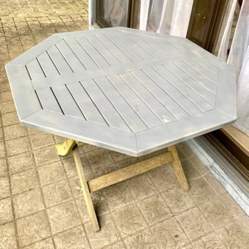木製のテーブル　椅子セット