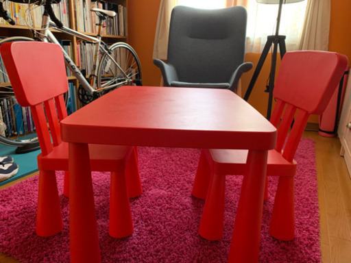 IKEA イケア　子供用テーブルとイスセット