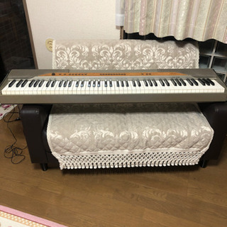 電子ピアノ