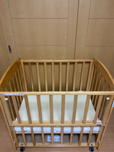 【値下げします‼️カトージ　KATOJI ミニベッド　チャーミー　ナチュラル　02147】ベビーベッド　＋　ベビー布団　7点セット