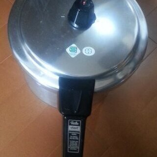 再値下げしました　圧力鍋　FISSLER フィスラー VITAV...
