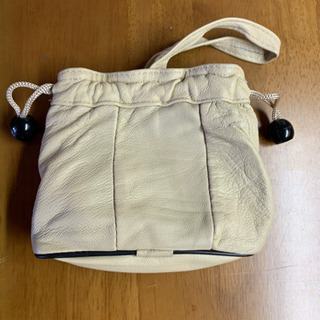 ラム革　ポーチ　美品　格安の画像