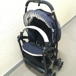 コンビ メチャカル ハンディオート4キャス ネイビー