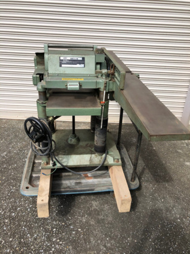 日立　自動かんな盤　P100FD