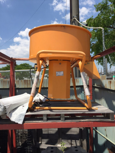 コンクリート　モルタルミキサー