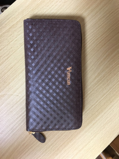 最終値下げしました。ほぼ新品　長財布