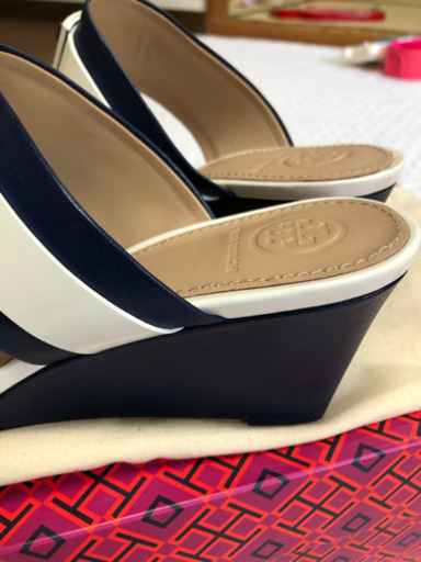 【新品】トリーバーチ　夏用サンダル　24.5cm