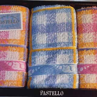 新品　PASTELLO ハンドタオル　ブランド品　