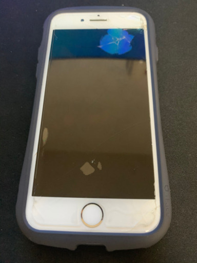 取引者様決定　iPhone8 64GB simフリー　傷アリ