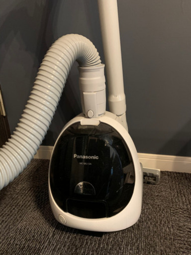 【値下げしました】Panasonic ツインサイクロン式　掃除機　パナソニック