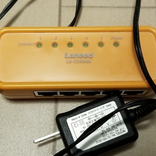 スイッチングハブ差し上げます(ELECOM LD-CSW05N オレンジ)の画像