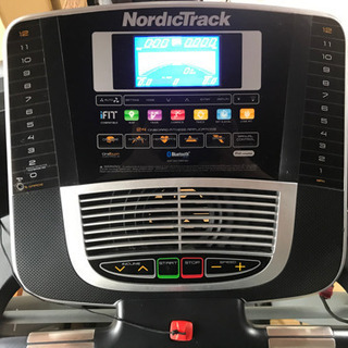 プロ仕様　ランニングマシン　トレッドミル　NordicTrack ノルディックトラック　C800の画像