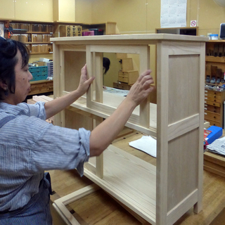 家具づくりの教室mokkouya（もっこうや）大阪市北区　おうちで使う家具を手作りしてみませんか？簡単なレザークラフトも出来ますよ！の画像