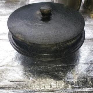 決定　石鍋