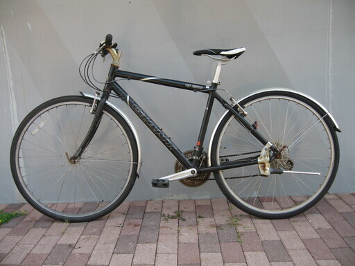 GIANT CS2500（ジャイアント） クロスバイク　管理NO20200531-4