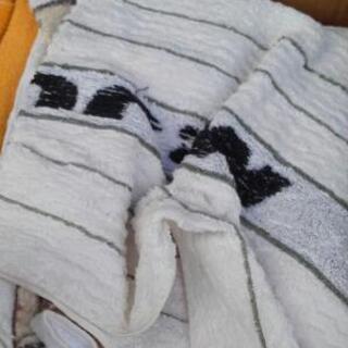 タオルなど大量にあります.の画像