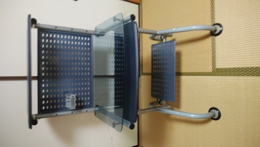 【値下げしました】　パソコンデスク（中古品）
