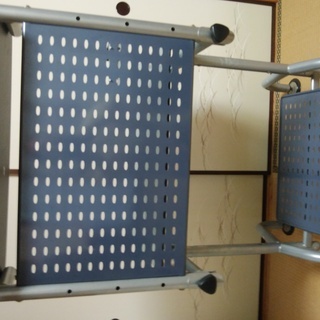 【値下げしました】　パソコンデスク（中古品）の画像