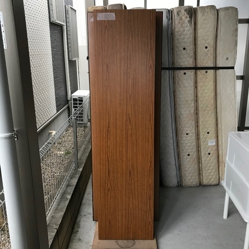 06 会議用折りたたみテーブル （長さ180cm 幅45cm 高さ70cm）