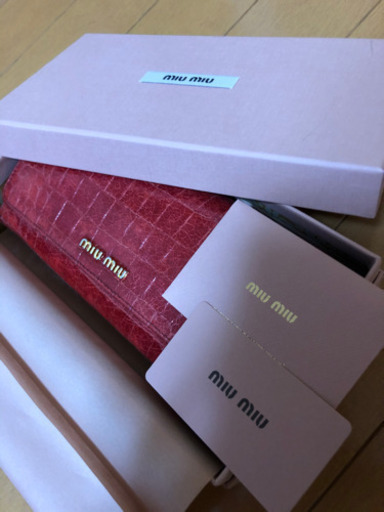 ミュウミュウの長財布　美品