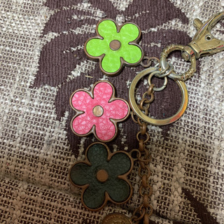 お花のキーチェーンの画像
