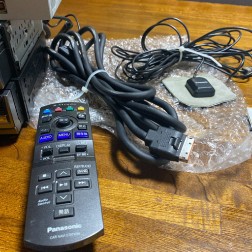 PanasonicストラーダＣＮ－ＨＤＳ９６５ＴＤ値下げします。