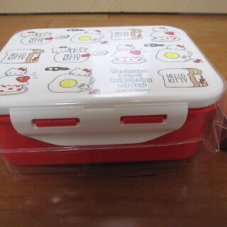 サンリオショップ購入☆ 新品・未開封■ キティ ４点ロック ランチケース 650ml■ランチボックス お弁当箱の画像