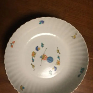九谷焼　深めの大皿　未使用新品です。の画像