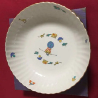 九谷焼　深めの大皿　未使用新品です。の画像