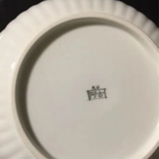 九谷焼　深めの大皿　未使用新品です。の画像