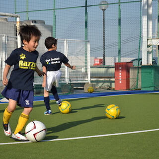 元Jリーガーが英語で教えるサッカー教室【茨木校】Eigo Football Academyの画像