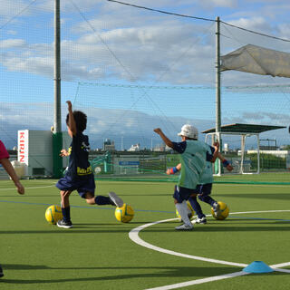 元Jリーガーが英語で教えるサッカー教室【茨木校】Eigo Football Academyの画像