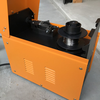 受渡者決定済　100V半自動溶接機　MIG130