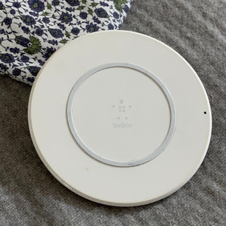 値下げ！ワイヤレス充電パット  Belkin ベルキン   F7...