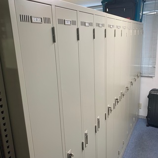 ４人用ロッカー（美品）ノーブランドの画像