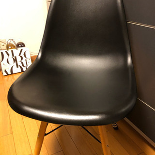 【終了】伸縮ダイニングテーブル&椅子4脚セット【越谷市近隣配送します】の画像