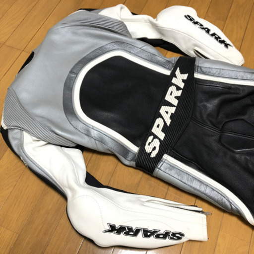 スパーク　spark レーシングスーツ レザー　革　つなぎ