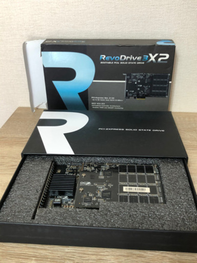 SSD（RevoDrive 3 X2 240GB PCI Express接続）