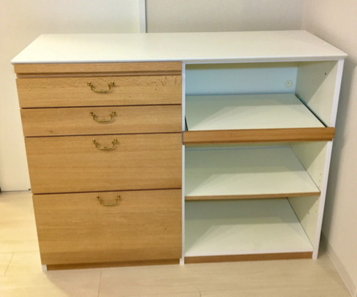 【元値8万円】オーク天然木　キッチンボード/食器棚