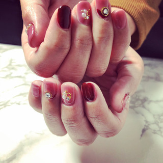 6月1日から月曜日〜金曜日14:30〜土日祝　9：00営業💅