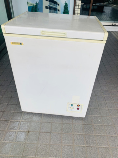 冷凍ストッカー