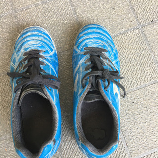 子供用　スニーカー　シューズ　サッカー