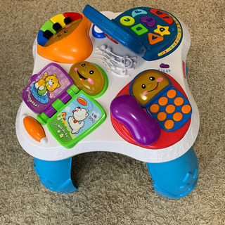 フィッシャープライス　バイリンガル テーブル