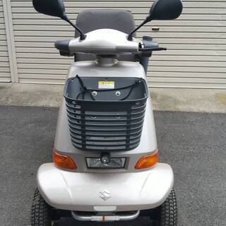 SUZUKI  セニアカー（型式：ET4D6）