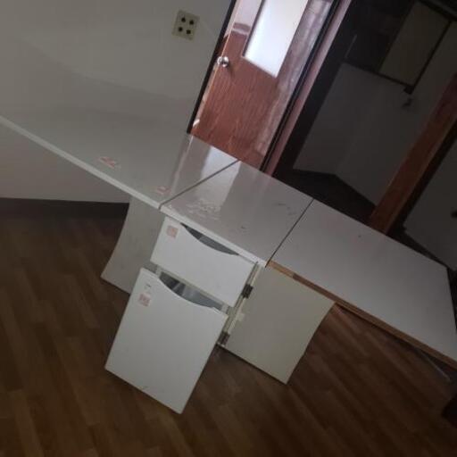 組み立て式　キッチンテーブル